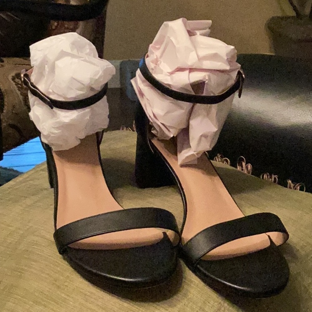 IDIFU Black Chunky Heel Sandals